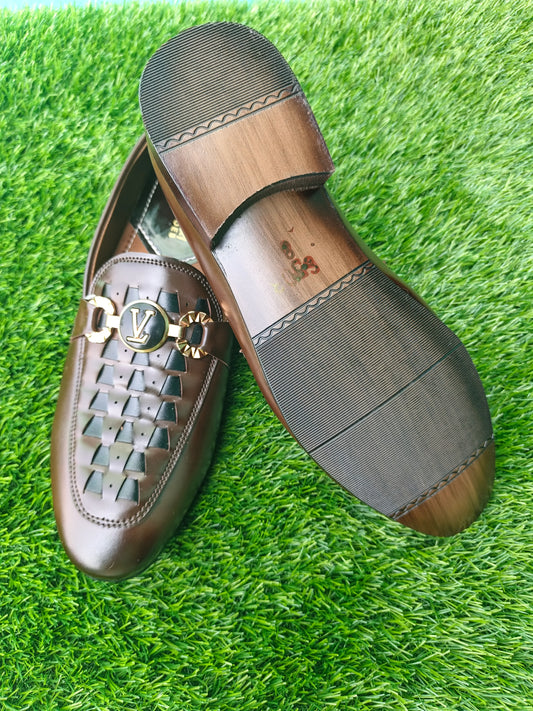 Men’s Brown Loafers – Stylish Woven-Design Slip-On with Gold Buckle Accent